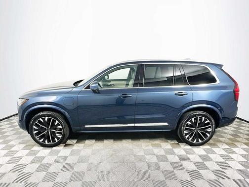 2026 Volvo XC90 Plug-In Hybrid T8 Plus 7-Seater