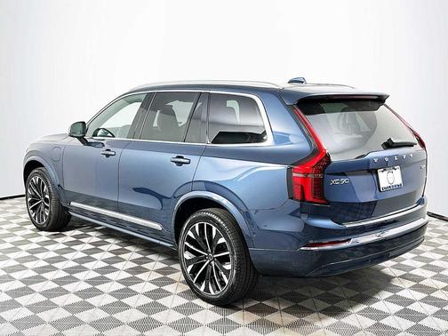 2026 Volvo XC90 Plug-In Hybrid T8 Plus 7-Seater