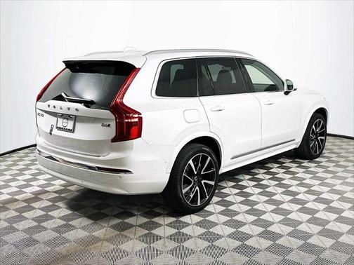 2025 Volvo XC90 B6 Plus 6-Seater
