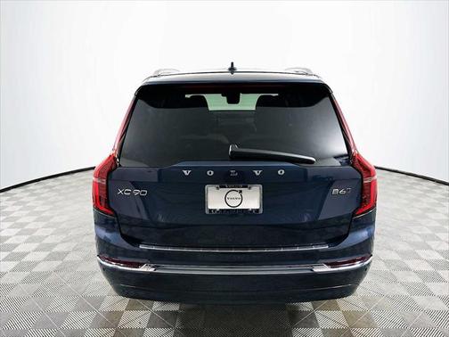 2025 Volvo XC90 B6 Plus 7-Seater