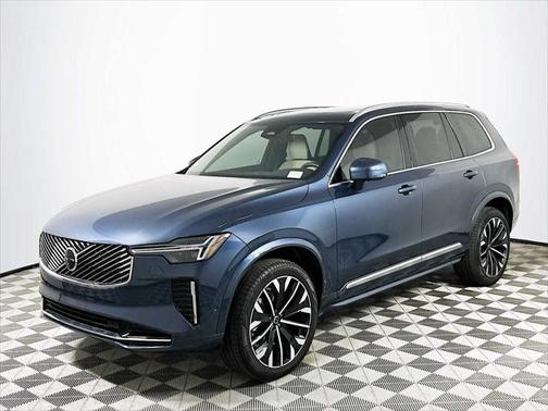 2025 Volvo XC90 B6 Plus 7-Seater
