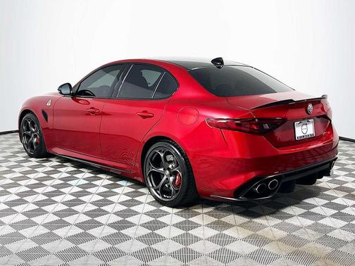 2023 Alfa Romeo Giulia Quadrifoglio