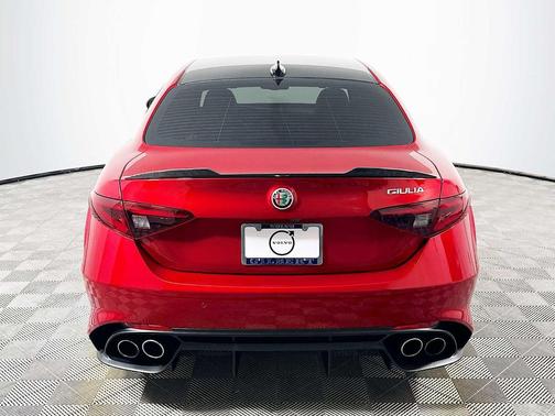 2023 Alfa Romeo Giulia Quadrifoglio