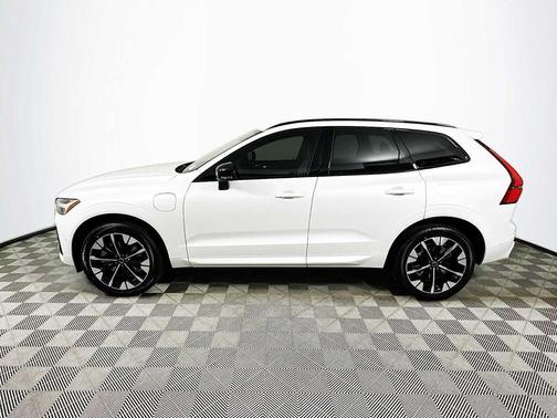 CRYSTAL WHT MET 2026 Volvo XC60 Plug-In Hybrid Plus, T8 AWD Electric/Gasoline, Dark