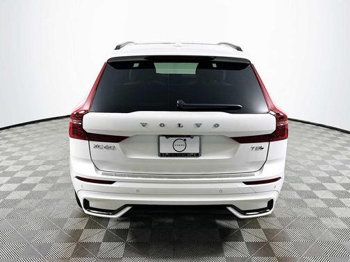 CRYSTAL WHT MET 2026 Volvo XC60 Plug-In Hybrid Plus, T8 AWD Electric/Gasoline, Dark