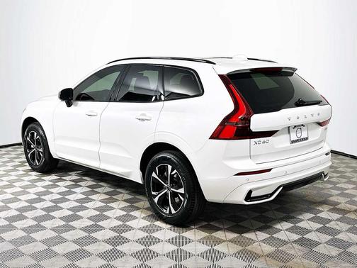2026 Volvo XC60 B5 Core