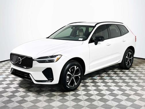 2026 Volvo XC60 B5 Core