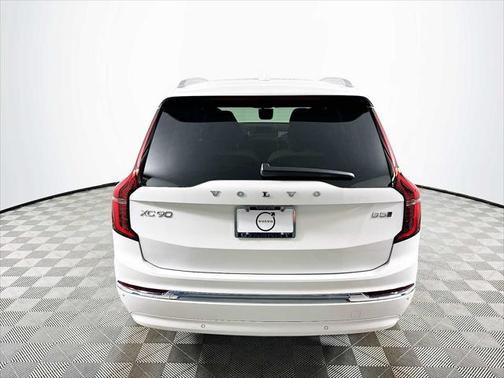 2025 Volvo XC90 B5 Core