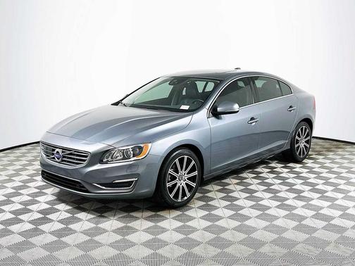 2016 Volvo S60 Inscription T5 Drive-E Platinum