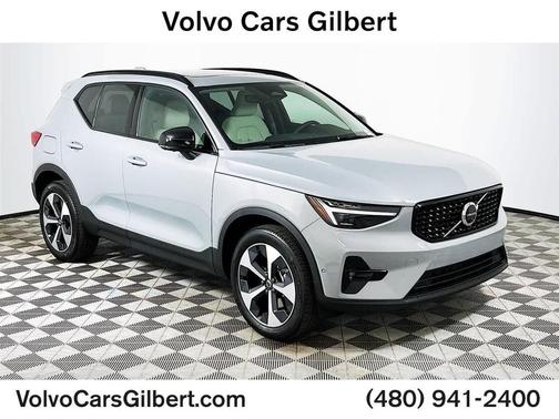 2026 Volvo XC40 B4 Plus