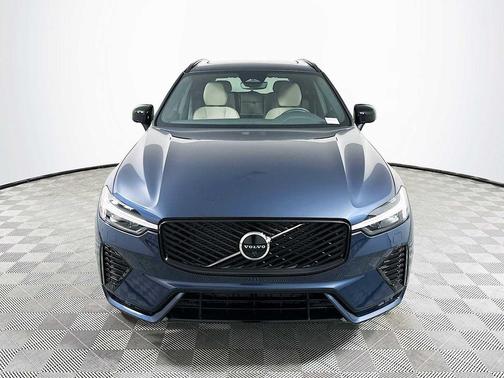 Denim Blue Metallic 2026 Volvo XC60 B5 Plus