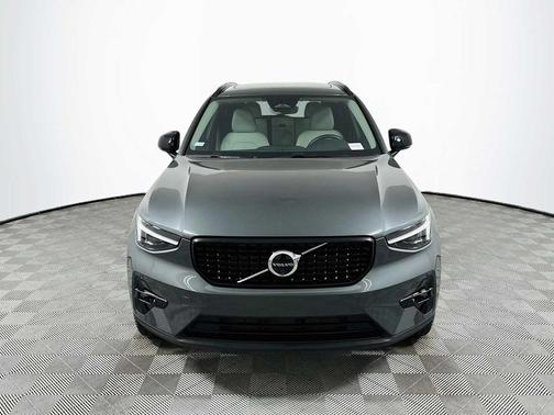 FOREST LAKE 2026 Volvo XC40 Ultra