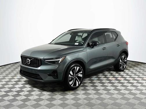 FOREST LAKE 2026 Volvo XC40 Ultra