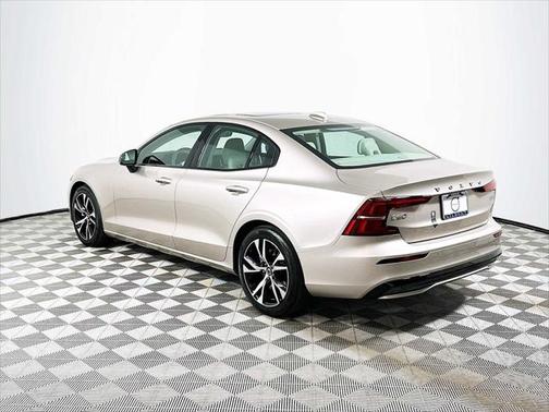 2025 Volvo S60 B5 Core