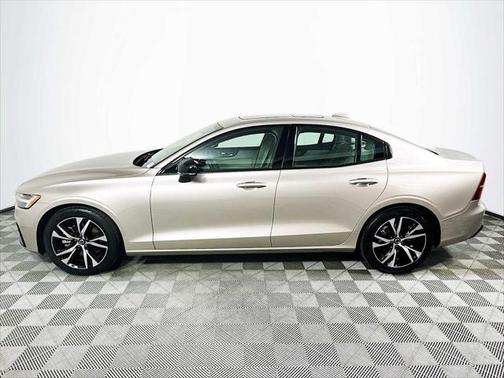 2025 Volvo S60 B5 Core