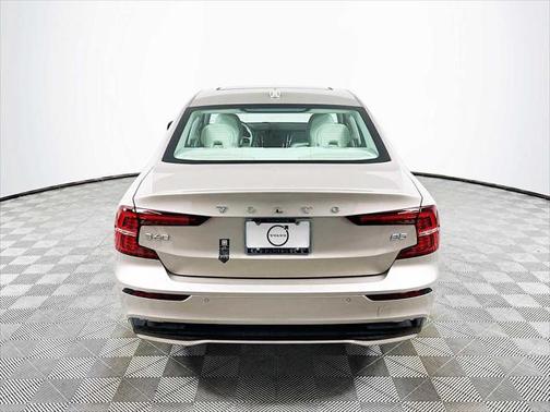 2025 Volvo S60 B5 Core