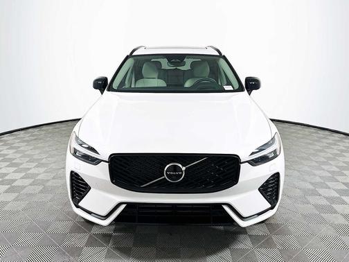 CRYSTAL WHT MET 2026 Volvo XC60 Plug-In Hybrid Ultra, T8 AWD Electric/Gasoline, Dark
