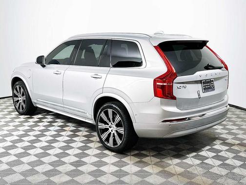 2025 Volvo XC90 Plug-In Hybrid T8 Plus 7-Seater