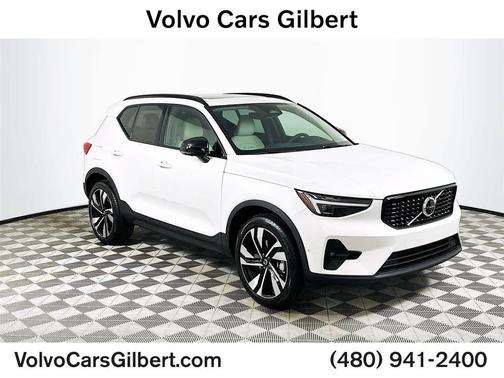 2026 Volvo XC40 B4 Plus