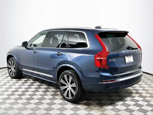 2025 Volvo XC90 Plug-In Hybrid T8 Plus 7-Seater