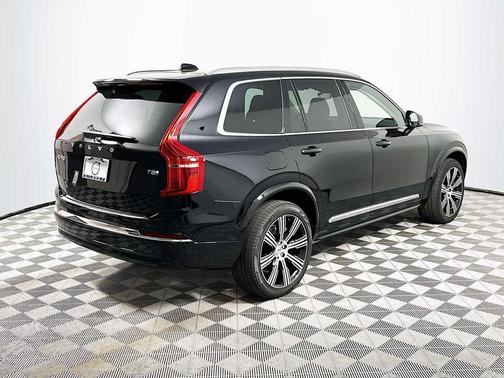 2025 Volvo XC90 Plug-In Hybrid T8 Plus 7-Seater