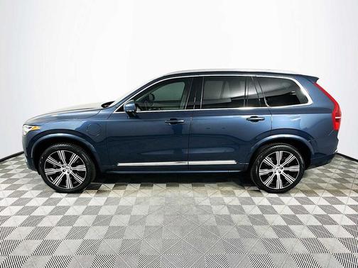 2025 Volvo XC90 Plug-In Hybrid T8 Plus 7-Seater