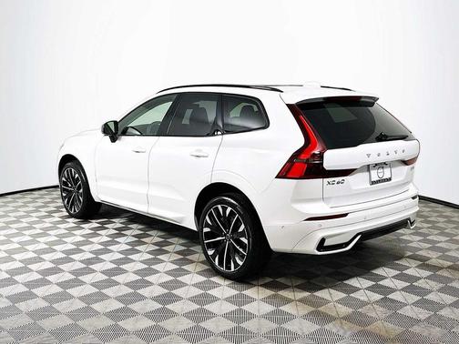 2026 Volvo XC60 B5 Ultra