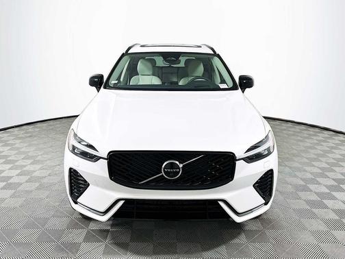 2026 Volvo XC60 B5 Ultra