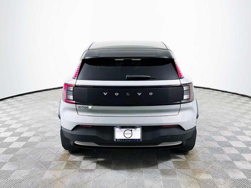 2026 Volvo EX30 Cross Country Ultra
