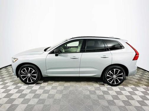 2025 Volvo XC60 Plus