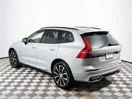 2025 Volvo XC60 B5 Plus