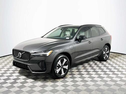 2025 Volvo XC60 Plug-In Hybrid T8 Core