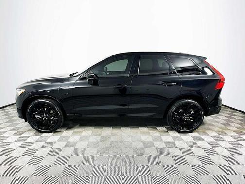 ONYX BLK MET 2026 Volvo XC60 Plug-In Hybrid Black Edition Ultra, T8 AWD Electric/Gasoline, Dark