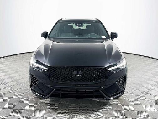 ONYX BLK MET 2026 Volvo XC60 Plug-In Hybrid Black Edition Ultra, T8 AWD Electric/Gasoline, Dark