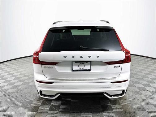 2025 Volvo XC60 B5 Core