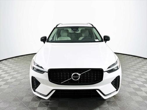 2025 Volvo XC60 B5 Core