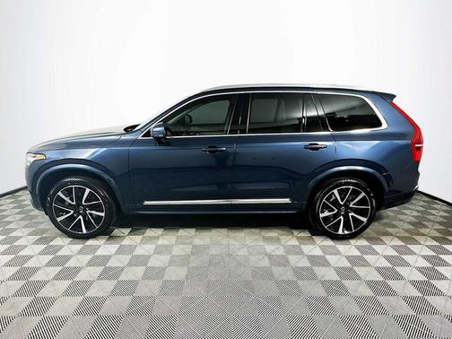 2025 Volvo XC90 B6 Plus 6-Seater