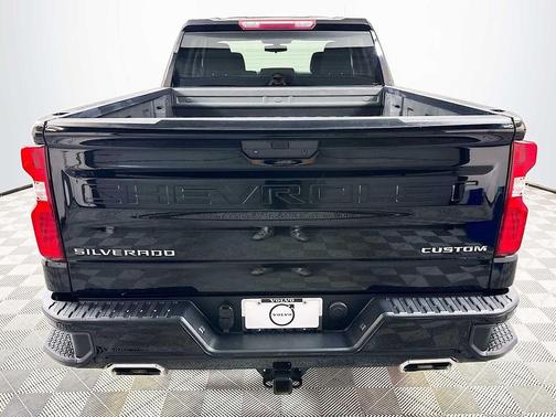 2020 Chevrolet Silverado 1500 Custom Trail Boss