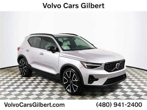 Aurora Silver 2026 Volvo XC40 Ultra, B5 AWD Gas (mild hybrid), Dark