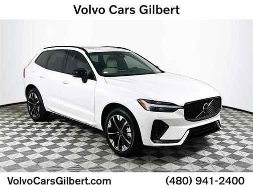 CRYSTAL WHITE MET 2026 Volvo XC60 B5 Plus