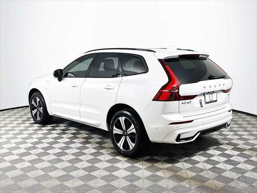 2025 Volvo XC60 Plug-In Hybrid T8 Plus
