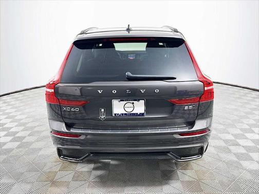 2025 Volvo XC60 B5 Plus