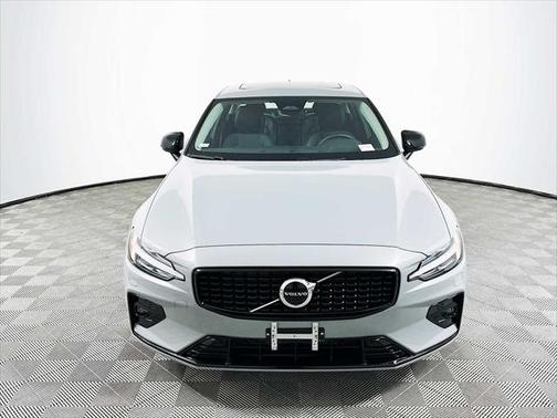 2025 Volvo S60 B5 Core
