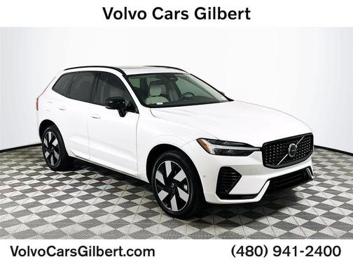 2025 Volvo XC60 Plug-In Hybrid T8 Plus