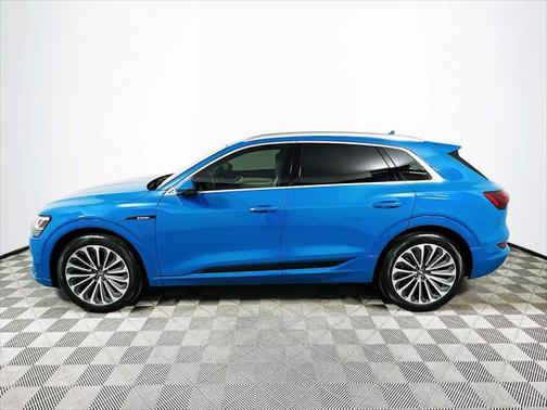 2019 Audi e-tron Premium Plus