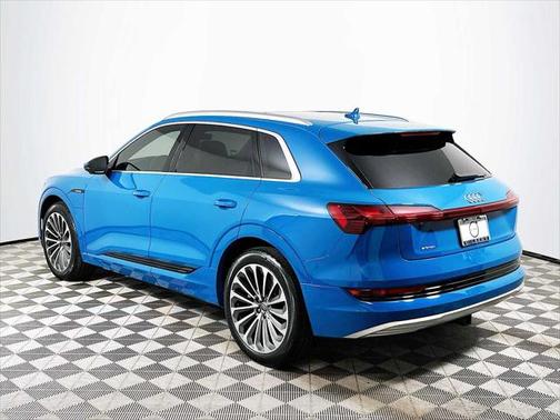 2019 Audi e-tron Premium Plus