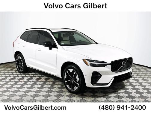 Crystal White Metallic 2026 Volvo XC60 B5 Plus