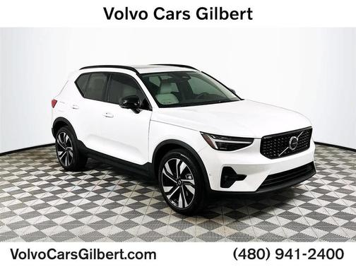 2026 Volvo XC40 B5 Ultra