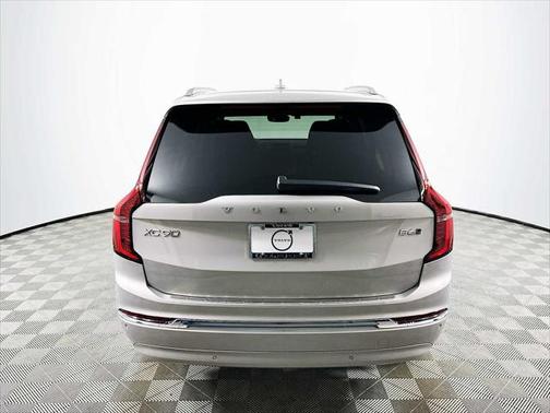 2025 Volvo XC90 B6 Ultra