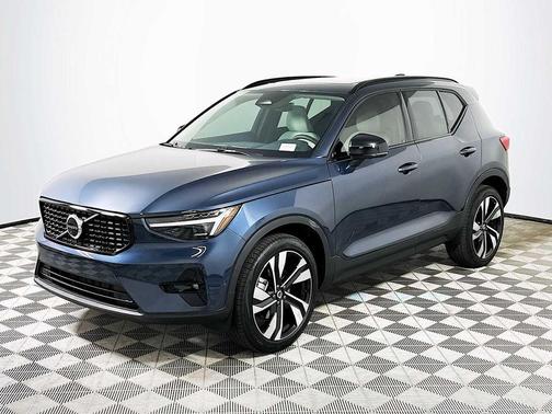 2026 Volvo XC40 B5 Ultra